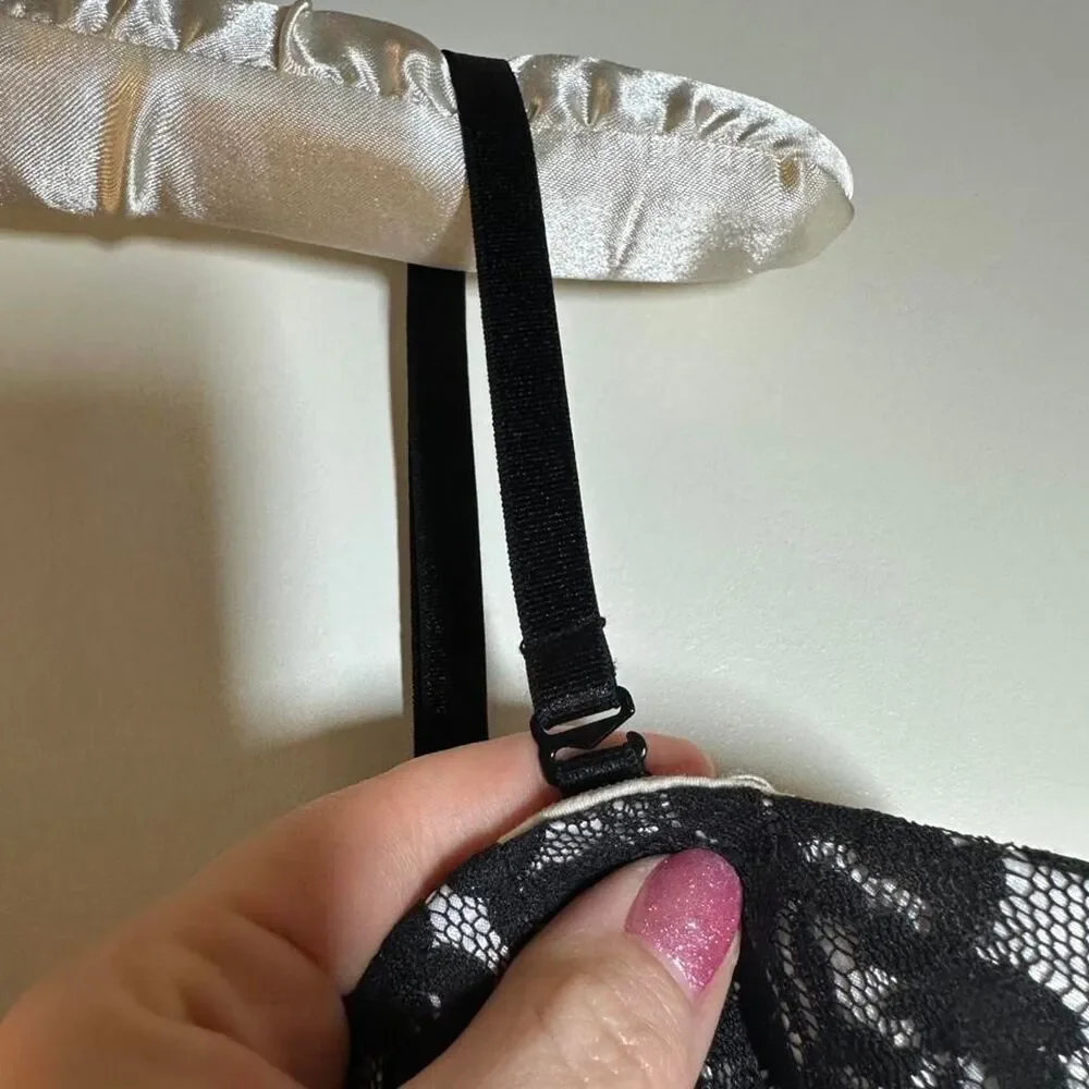 Guess Women's White and Black Dress